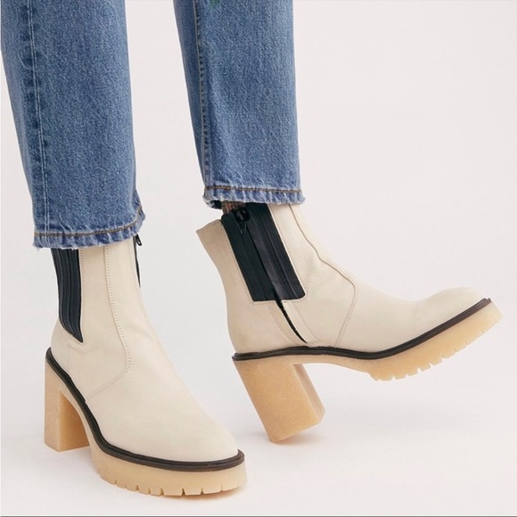 NEW FREE PEOPLE James Chelsea Boots White Leather Chunky Gum Sole - Picture 10 of 16
